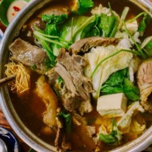 Lẩu bò thập cẩm 