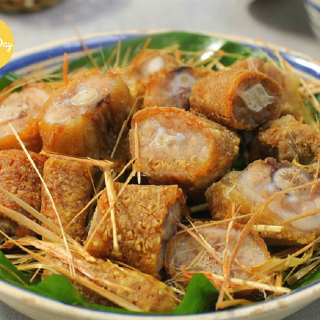 Dựng heo cháy tỏi